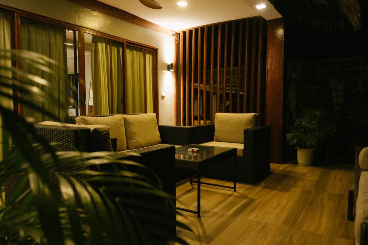 Domu Mia Villa Siargao Хенерал Луна Екстериор снимка